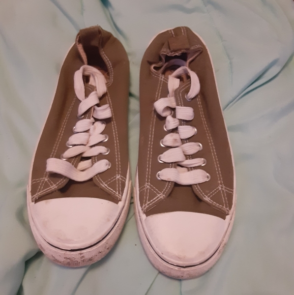 Shoes - Picture 1 of 1